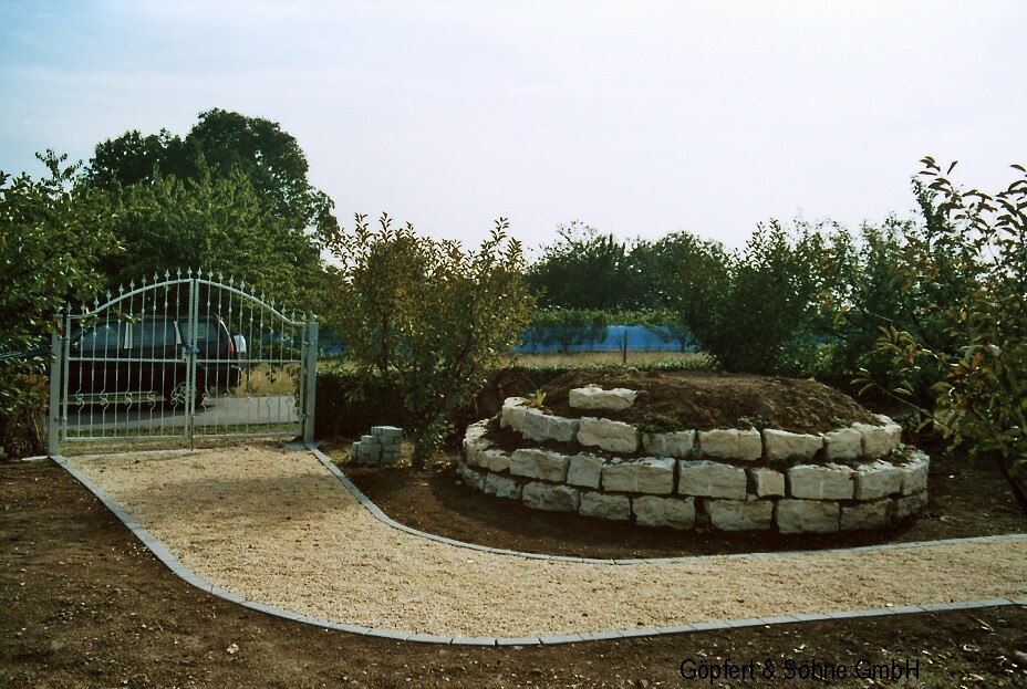 Natursteinmauer